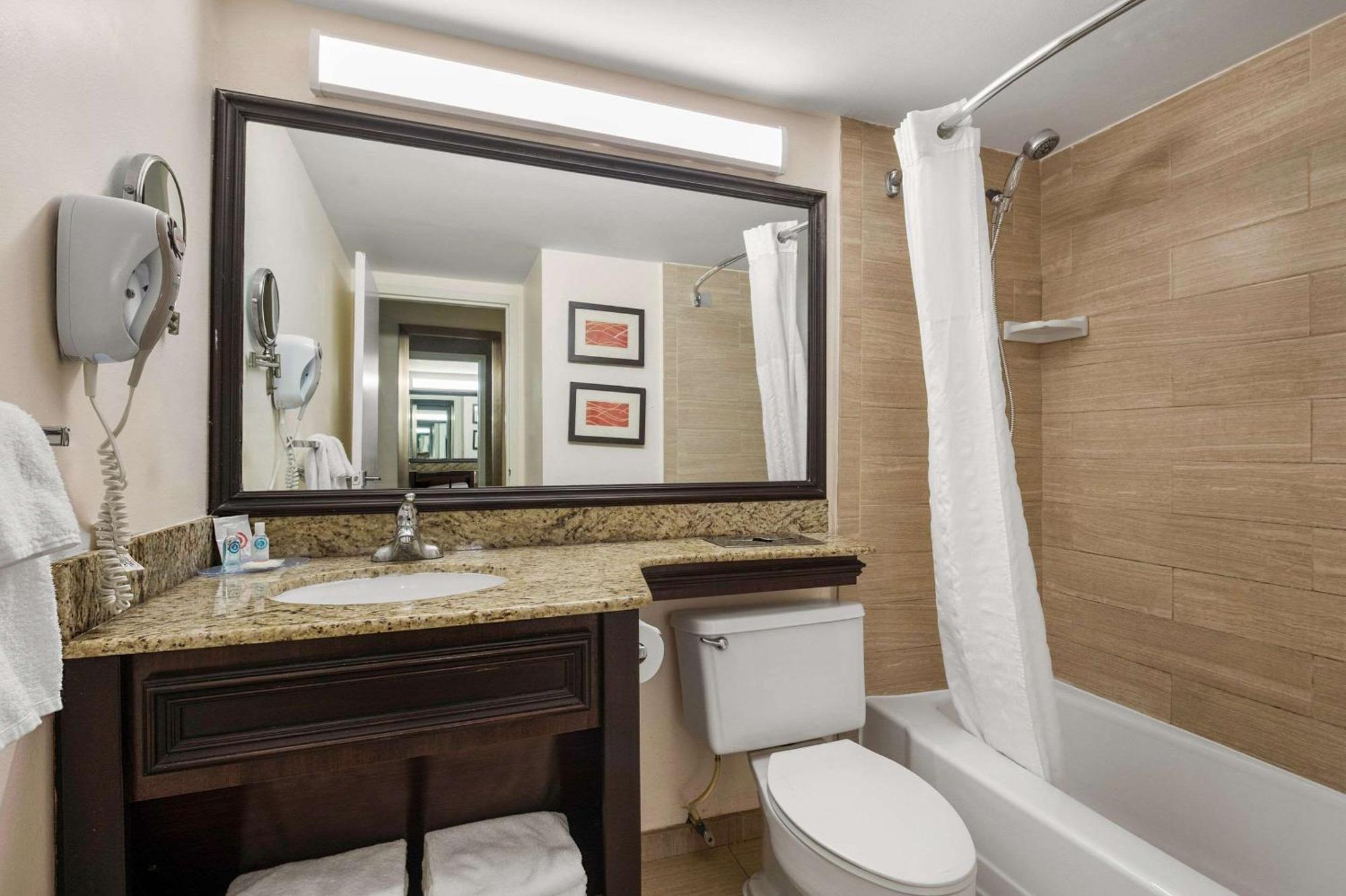 Comfort Inn Oceanside Deerfield Beach Esterno foto